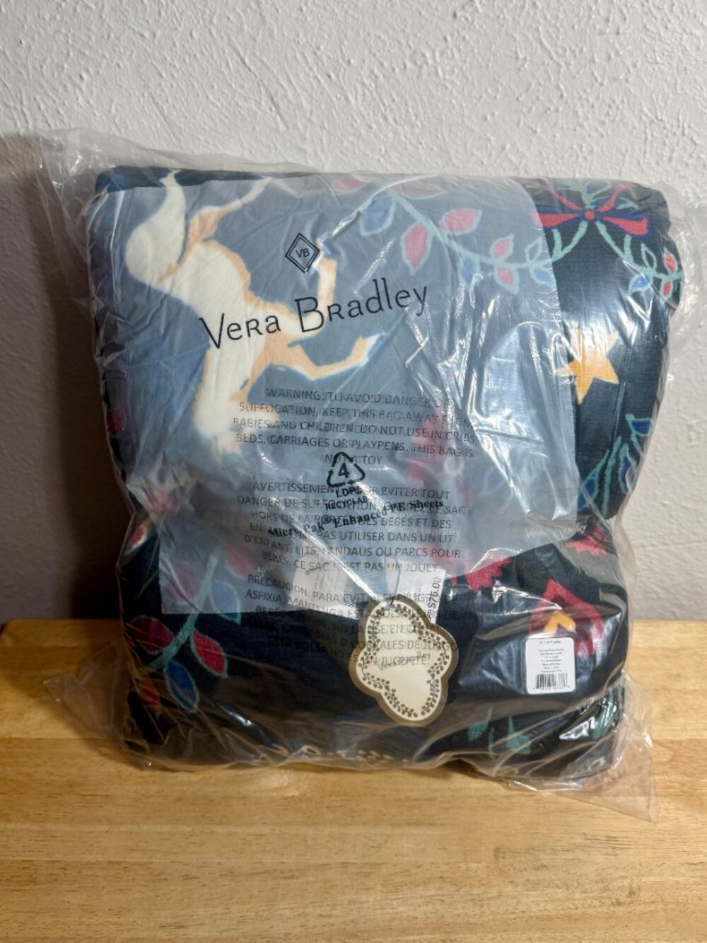 Vera Bradley Cozy Life Throw Blanket in Enchanting Dream NWT 50" x 72"